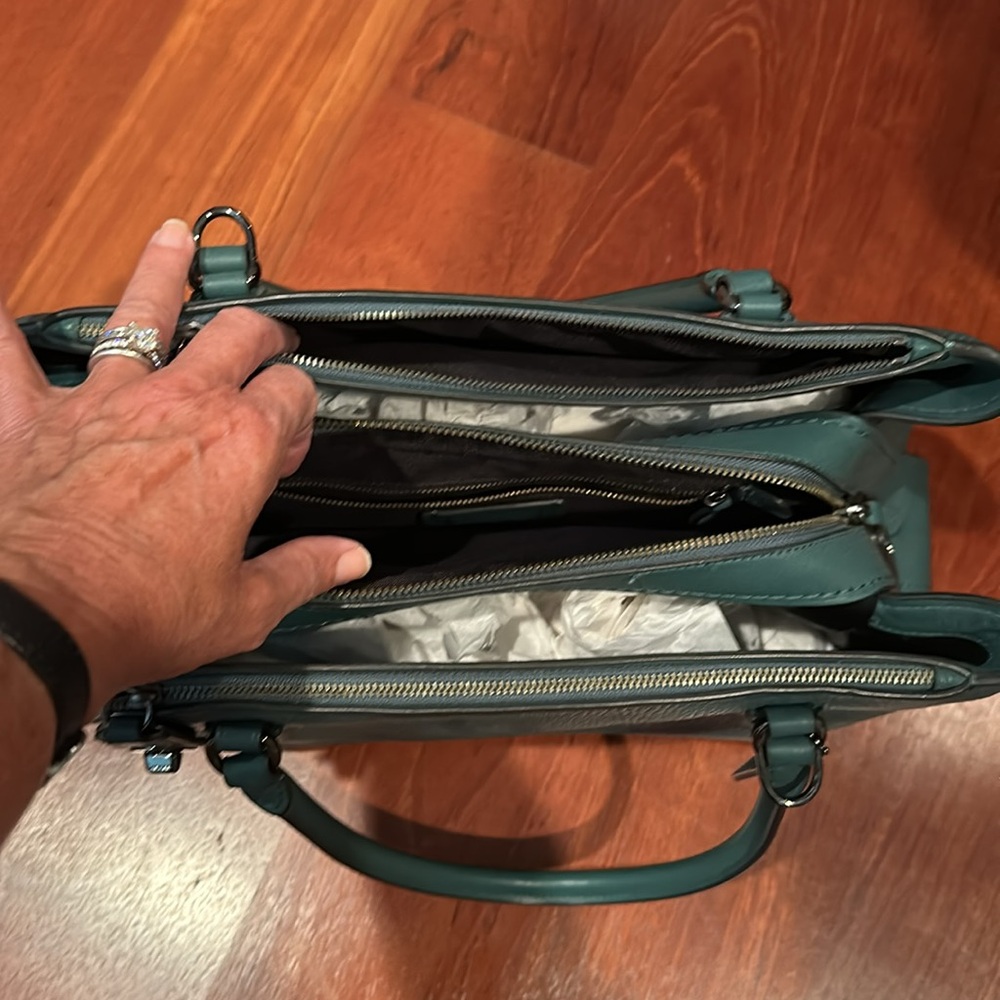 Coach Handbag - Picture 2 of 6